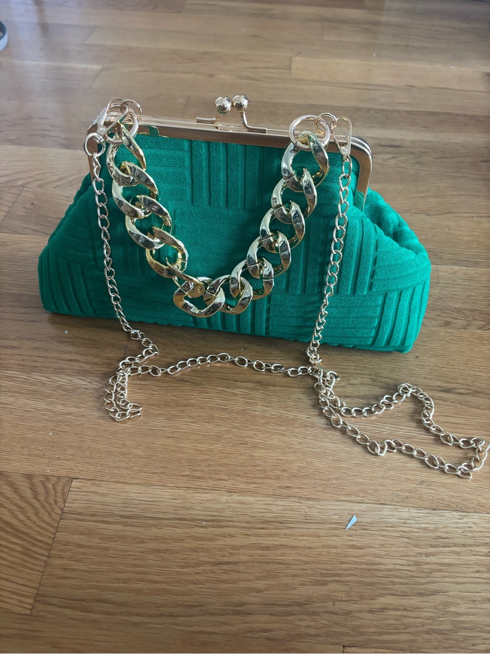 Emerald Green Fabric Kisslock Clutch with Gold Chain Strap